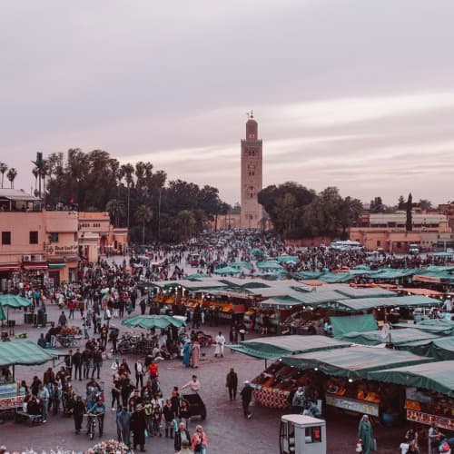 Utilisation d'une eSIM dans les souks de Marrakech
