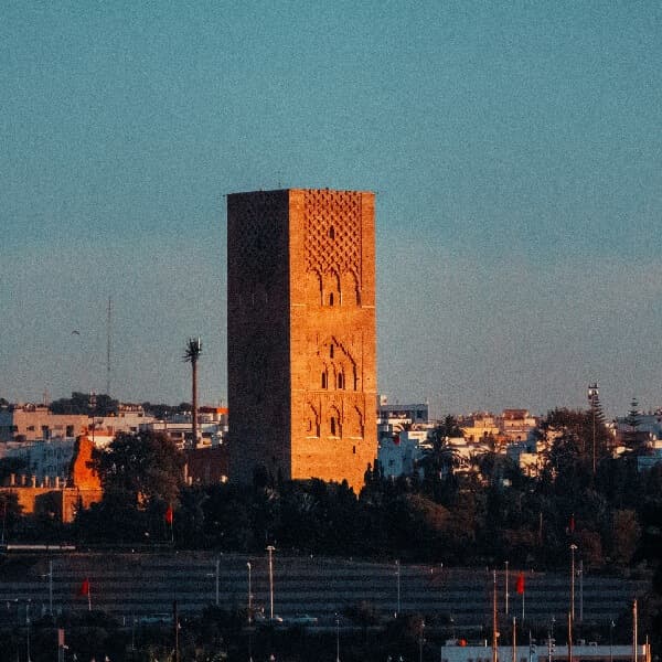 Visite de la Tour Hassan à Rabat avec eSIM active